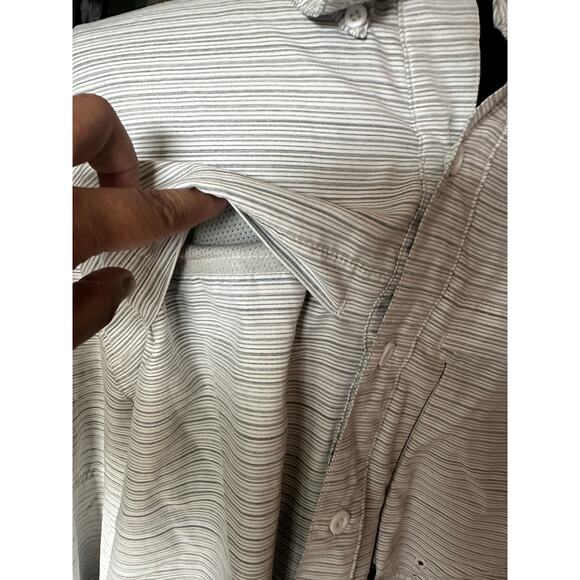 Realtree Men’s Long Sleeve Fishing Guide Shirt – Gray Stripe, L - Picture 3 of 8